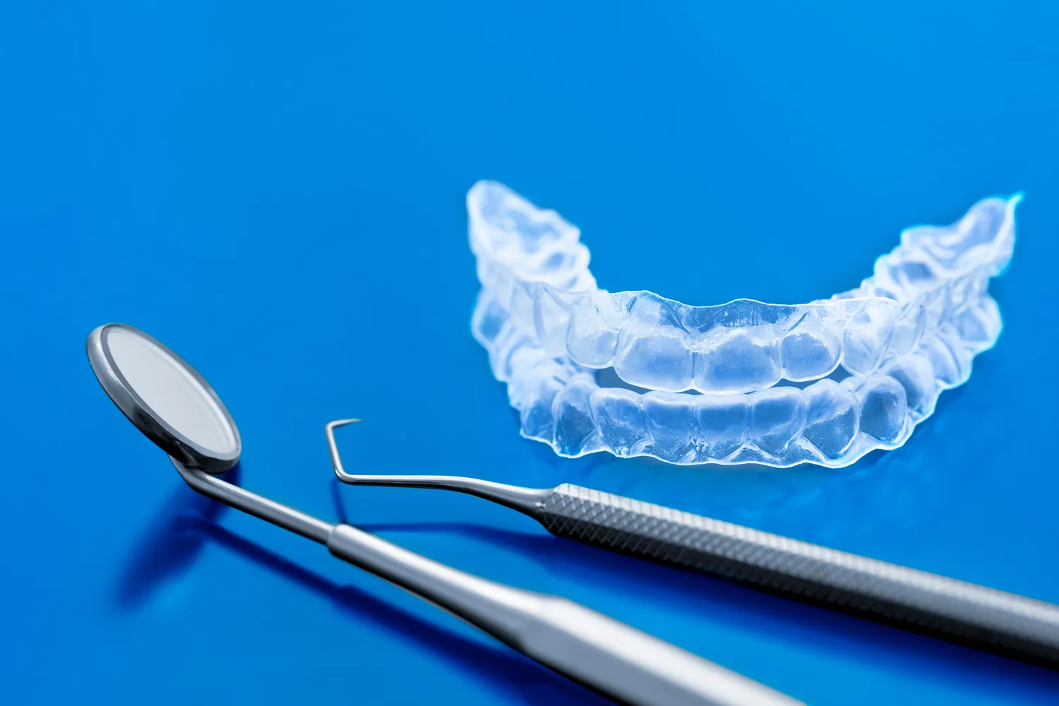 Nakładki Invisalign w Warszawie