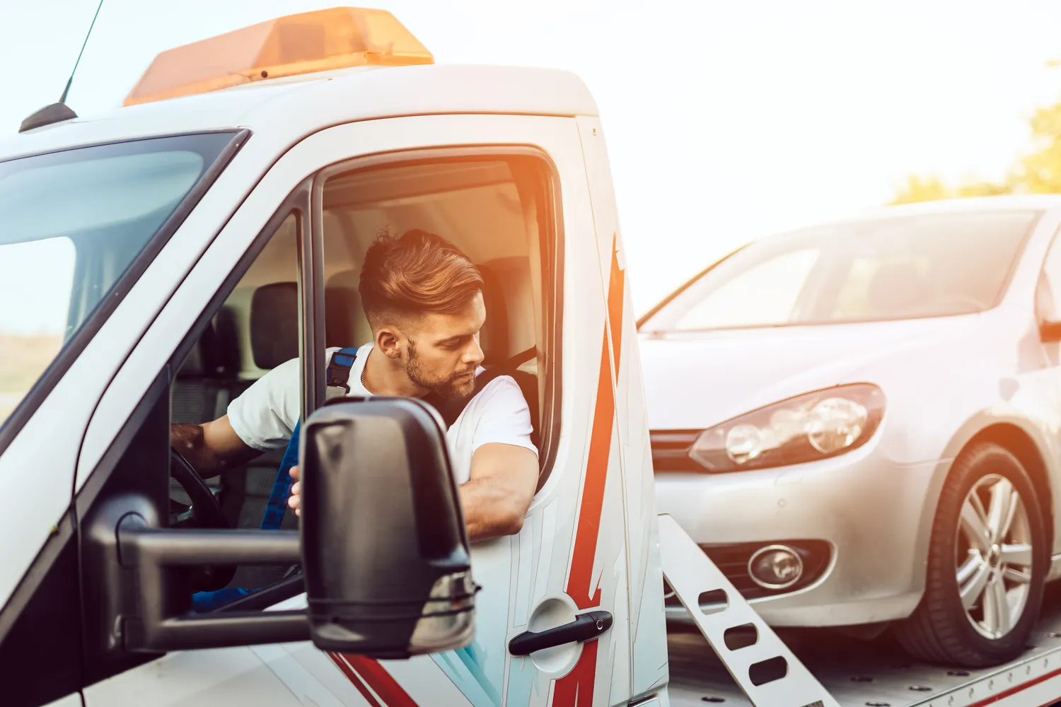 Ile waży auto laweta?